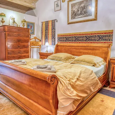 Le Clos Napoleon Bed Et Breakfast 住宿加早餐酒店