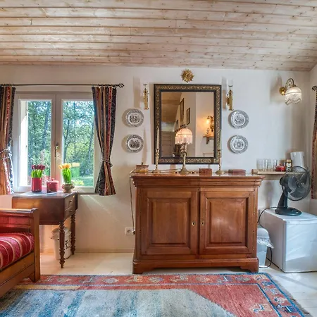 Le Clos Napoleon Bed Et Breakfast 3*